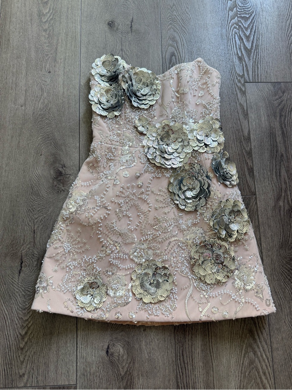 helsi cream tan & silver 3D floral pearl beaded embellished mini dress small NEW